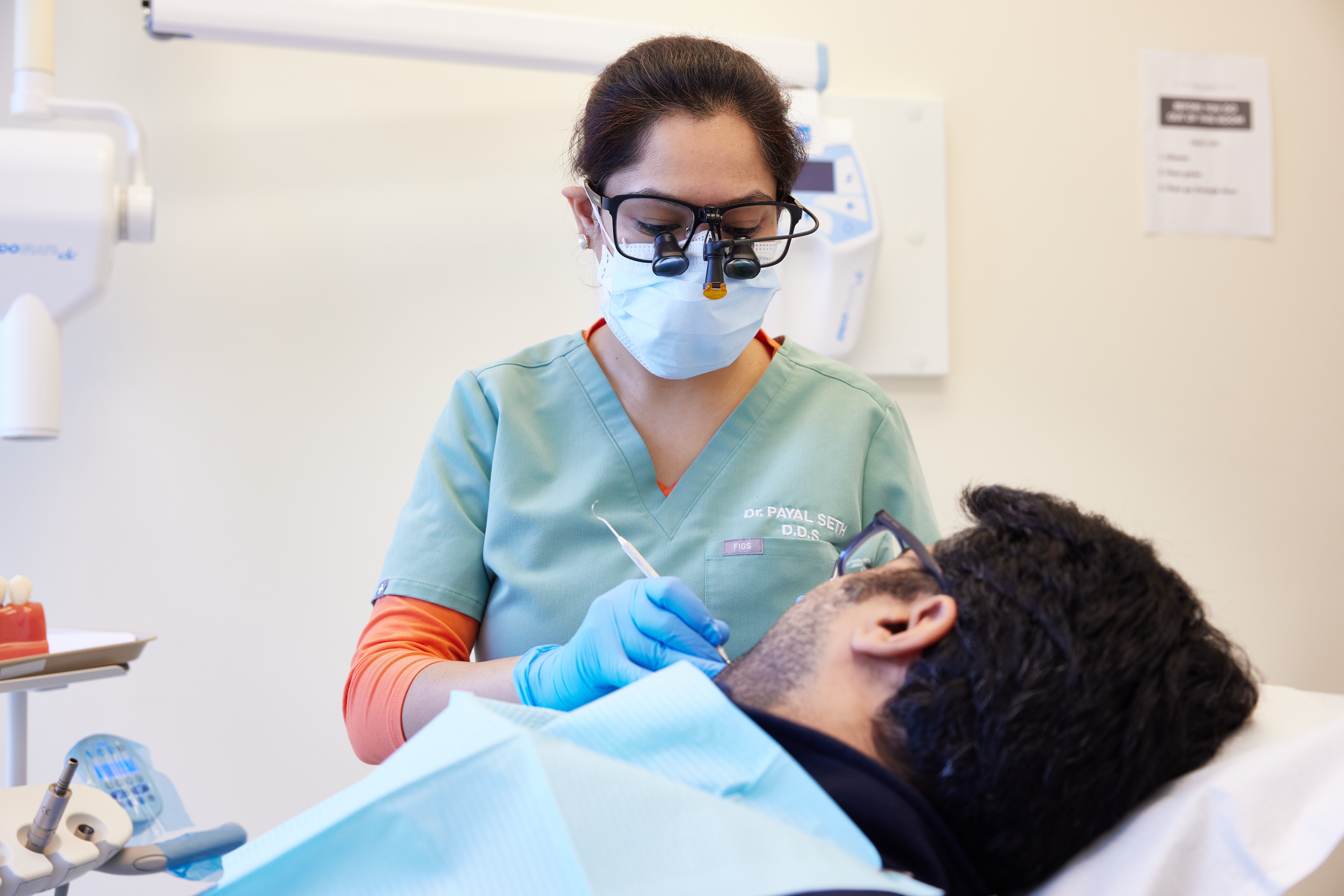 Lakeshore Smiles Dentistry dental clinic in Toronto - Photo 2